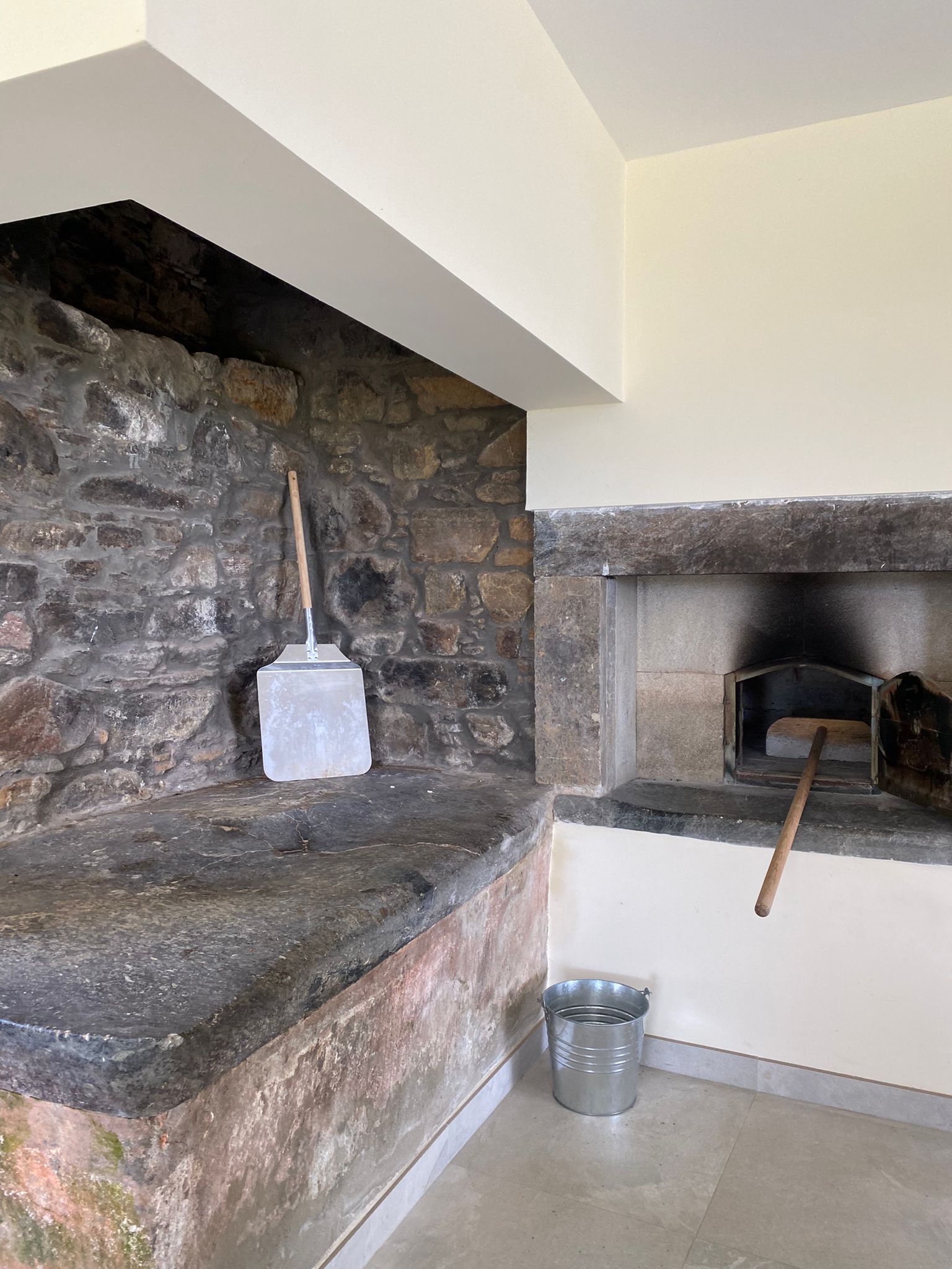 Horno de Leña en Casa La Neja